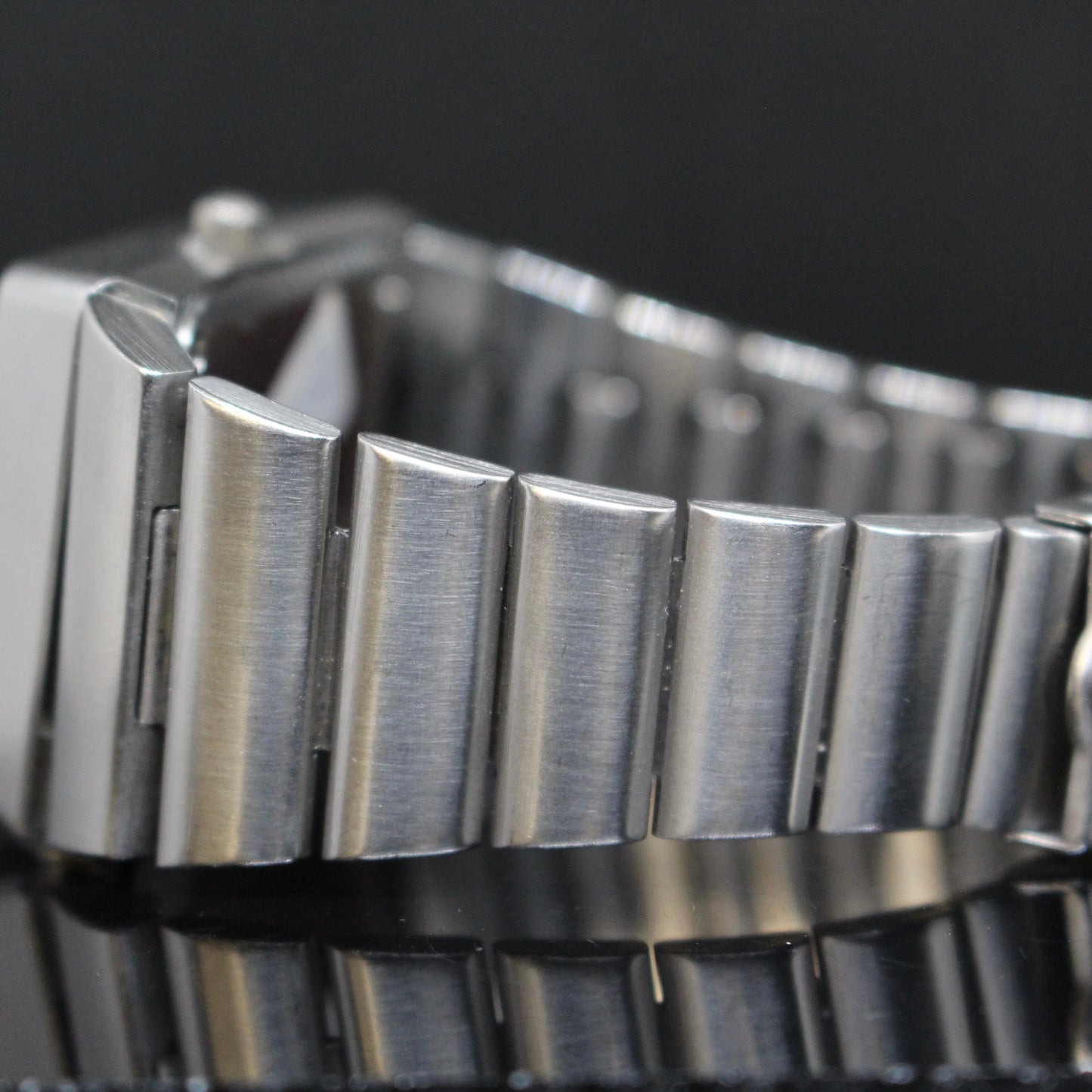 Omega Megaquartz F 2,4 MHz ref. ST396.0806