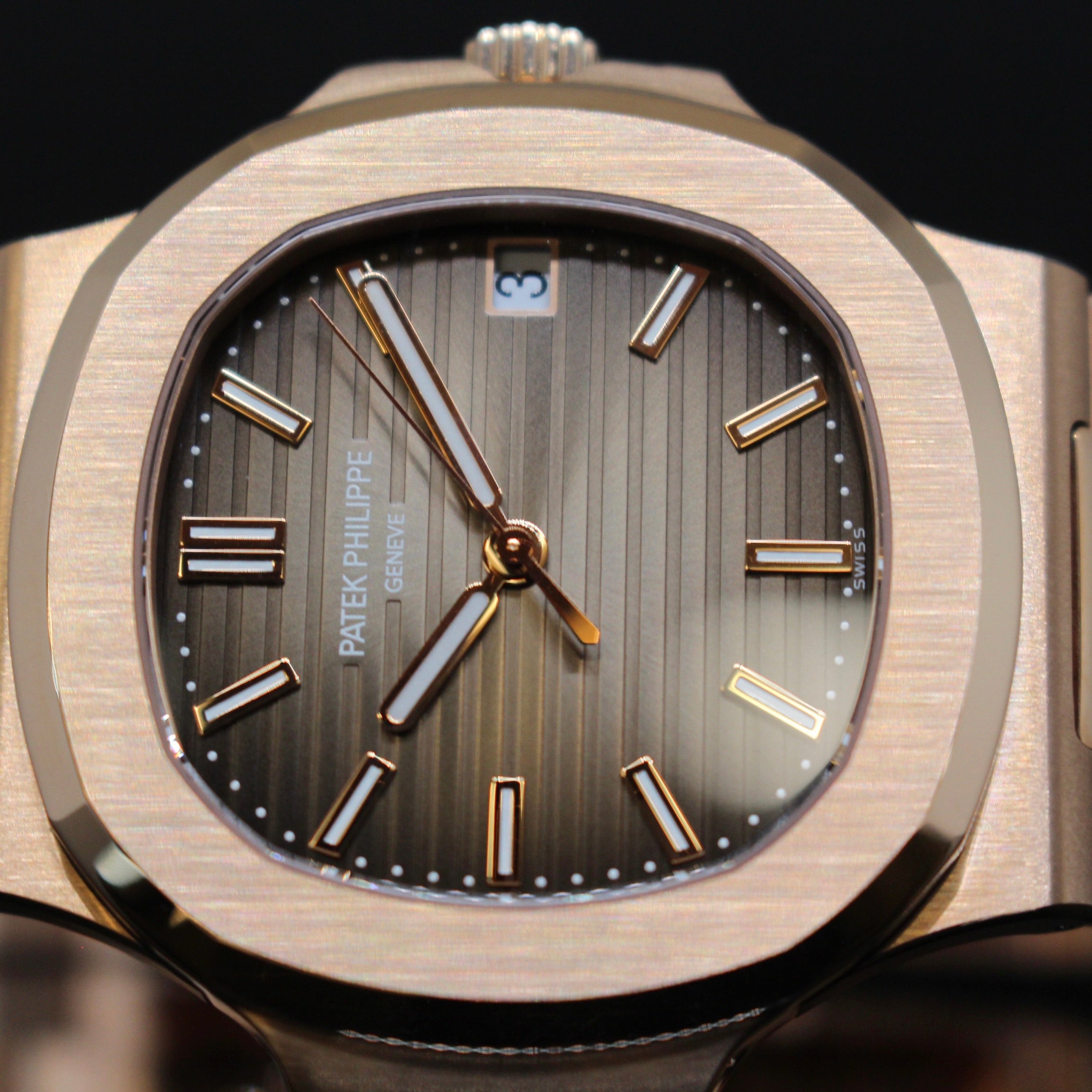 5711 rose gold hotsell