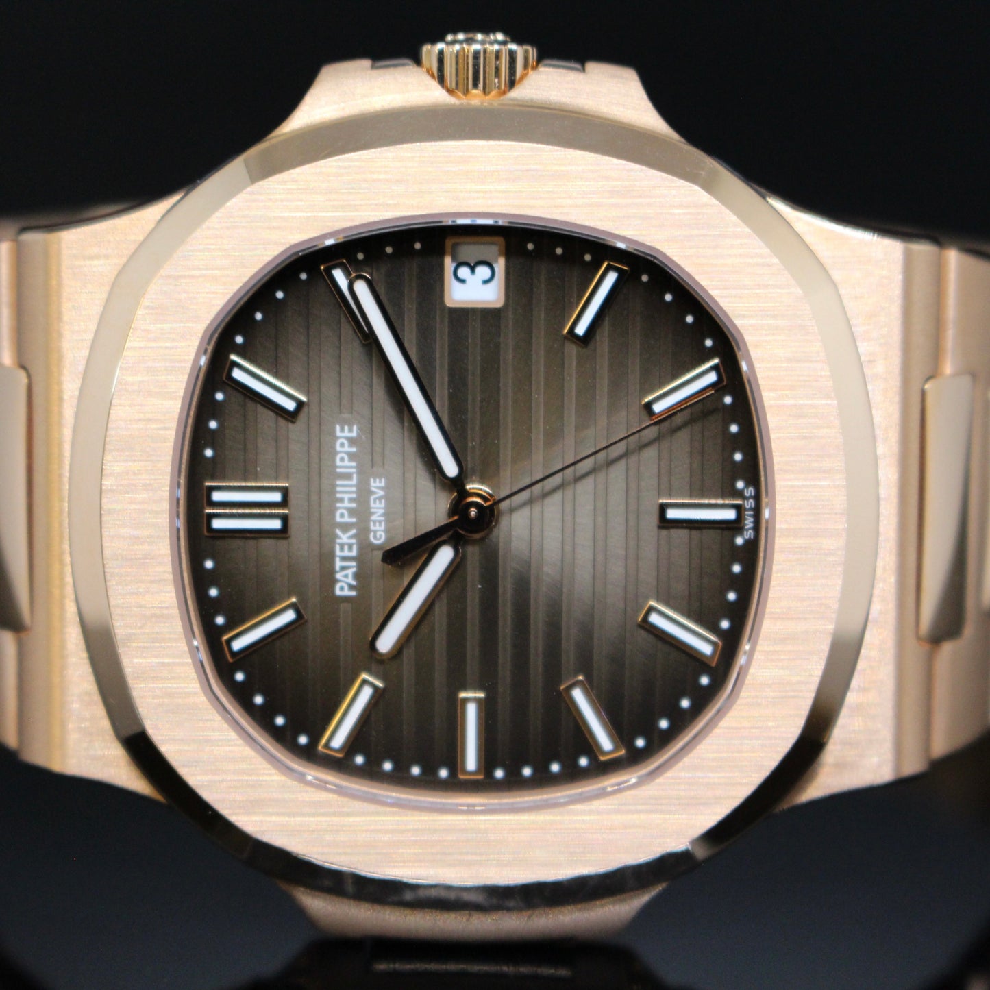 Patek Philippe Nautilus ref.5711/1R-001 NOS