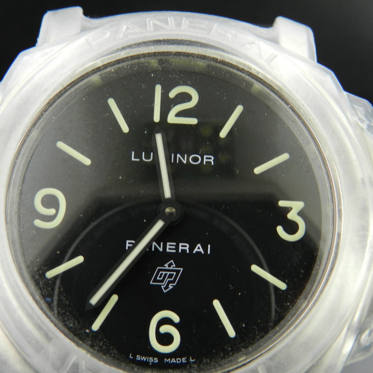 Panerai Luminor Base Logo PAM01000