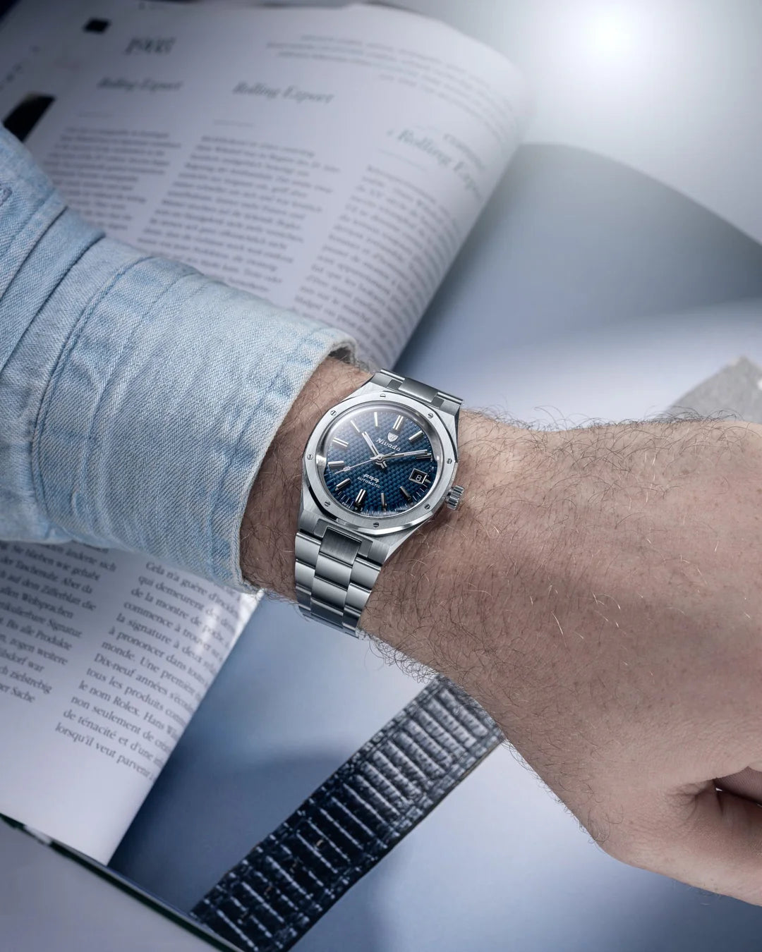 Nivada Grenchen F77 ref.69001A77 With Date 37mm