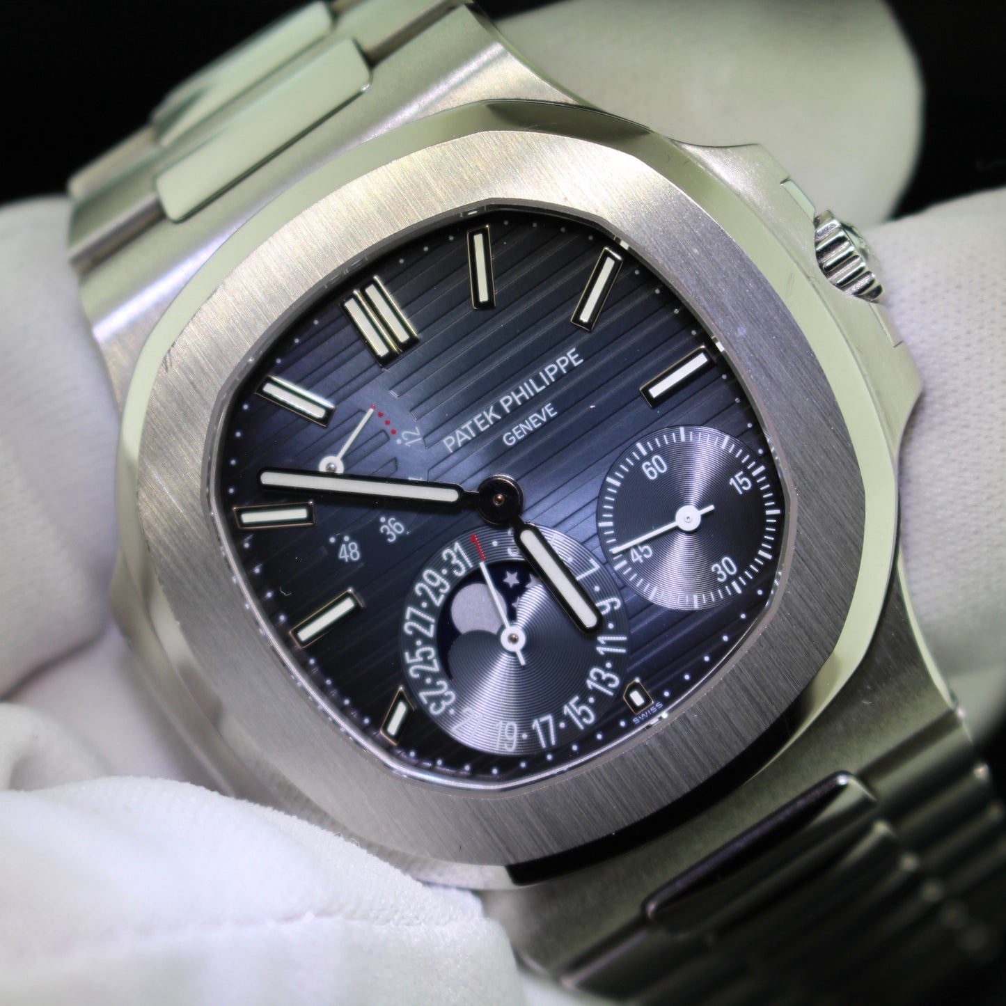 Patek Philippe nautilus ref.5712/1A fasi di luna acciaio